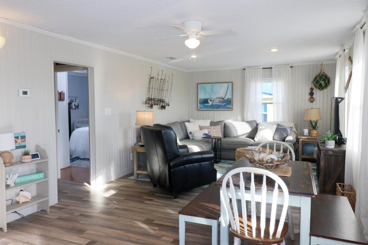 One-Of-A-Kind Beach Home With Lounge Bar Game Room Галвестон Экстерьер фото