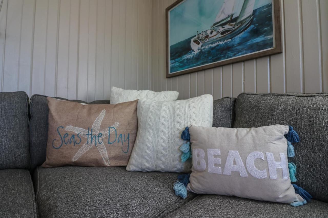 One-Of-A-Kind Beach Home With Lounge Bar Game Room Галвестон Экстерьер фото